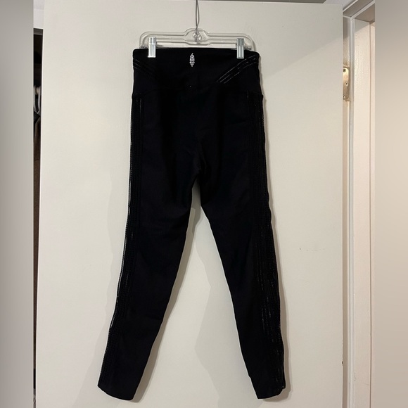 Like new Free People Movement leggings—small - Picture 5 of 5